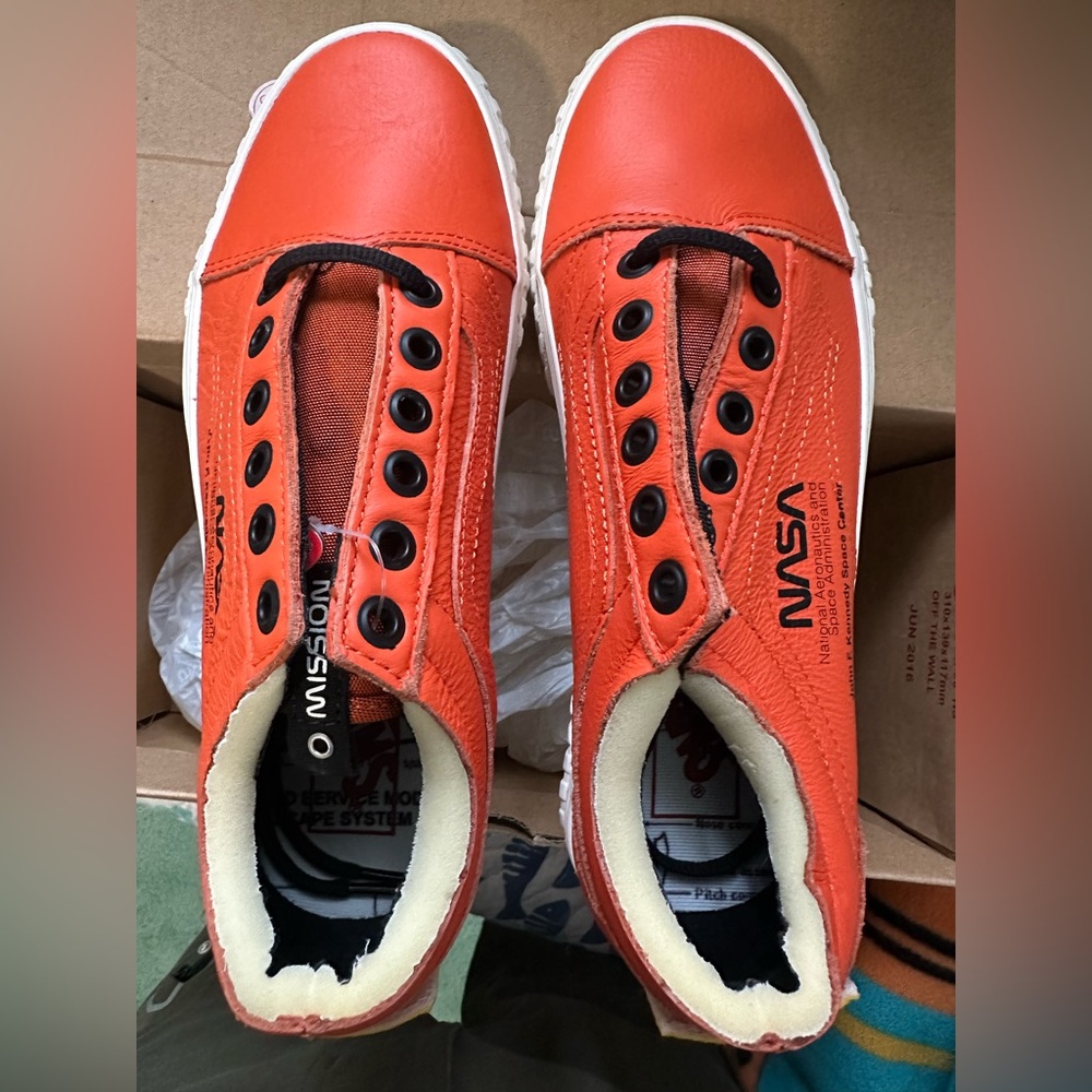 Vans Old Skool Space Voyager NASA edition - size 7 NEW